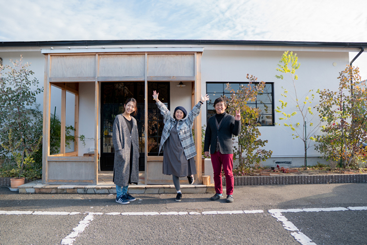 カメラマン田中＋子育て中のママアシスタントと一緒にスタジオを出発！